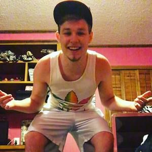 Meet your Posher, Wesley